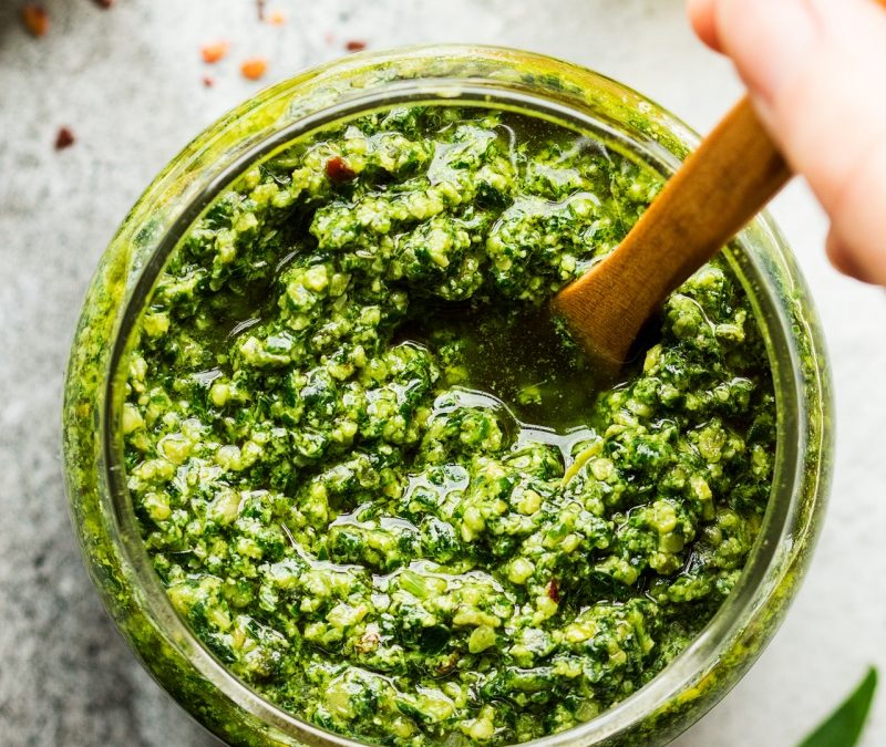 Medvehagyma pesto